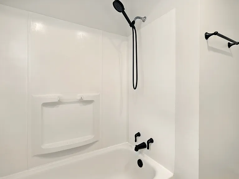 421 Marquette Dr — Photo 11