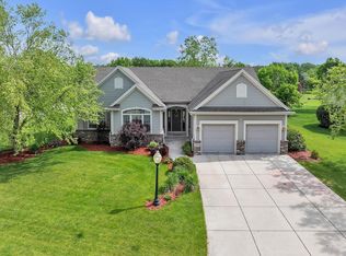 8910 Red Hawk Cir, Racine, WI 53406