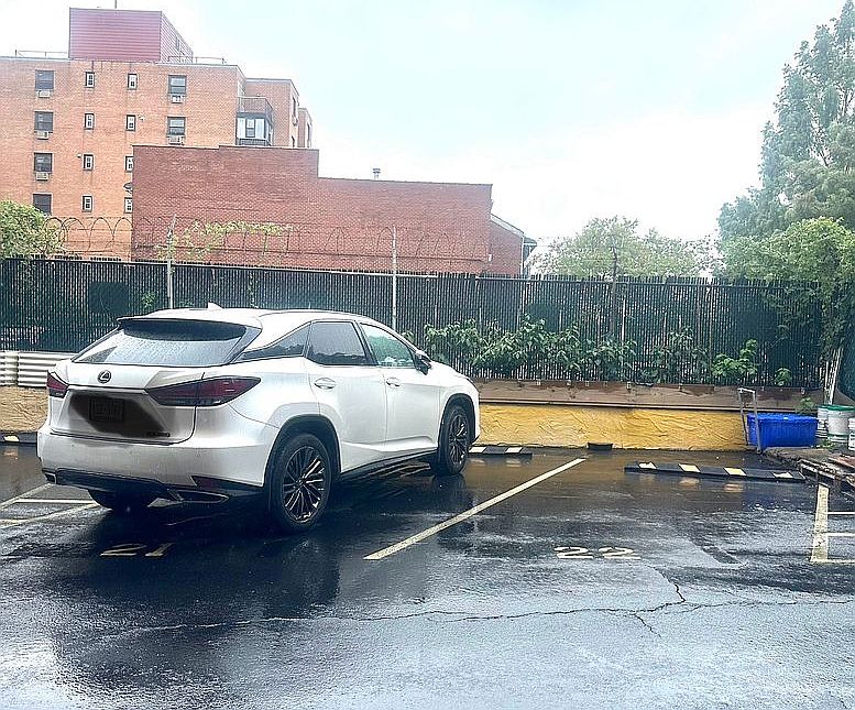 2nd image of 3808 147th St APT 6E