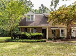 224 Colonial Townes Ct, Cary, NC 27511