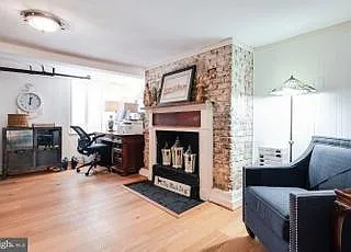 53 Cornhill St — Photo 4