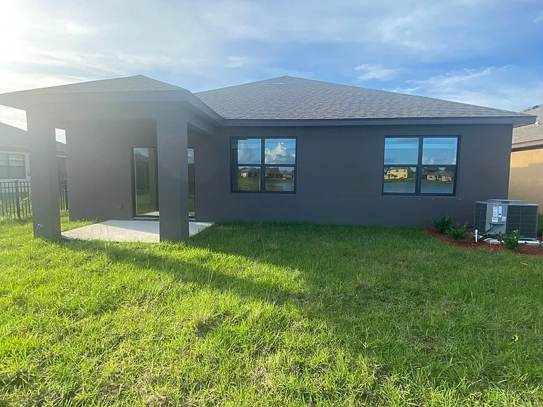 822 Remington Green Dr SE — Photo 45