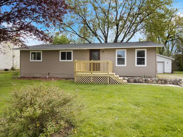 235 Charles St, Elk Rapids, MI 49629