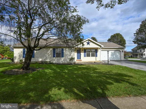 19 Judy Ln #L-0011, Richland, PA 17087