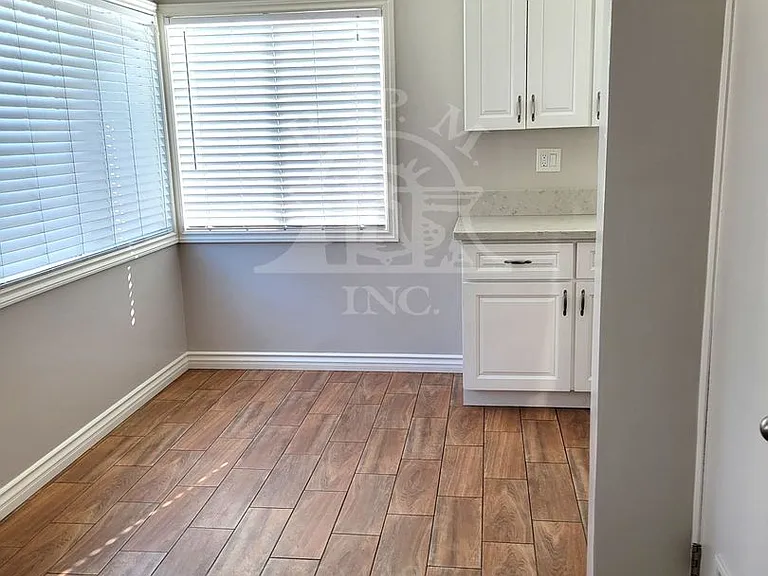 475 Saint Augustine Ave — Photo 5