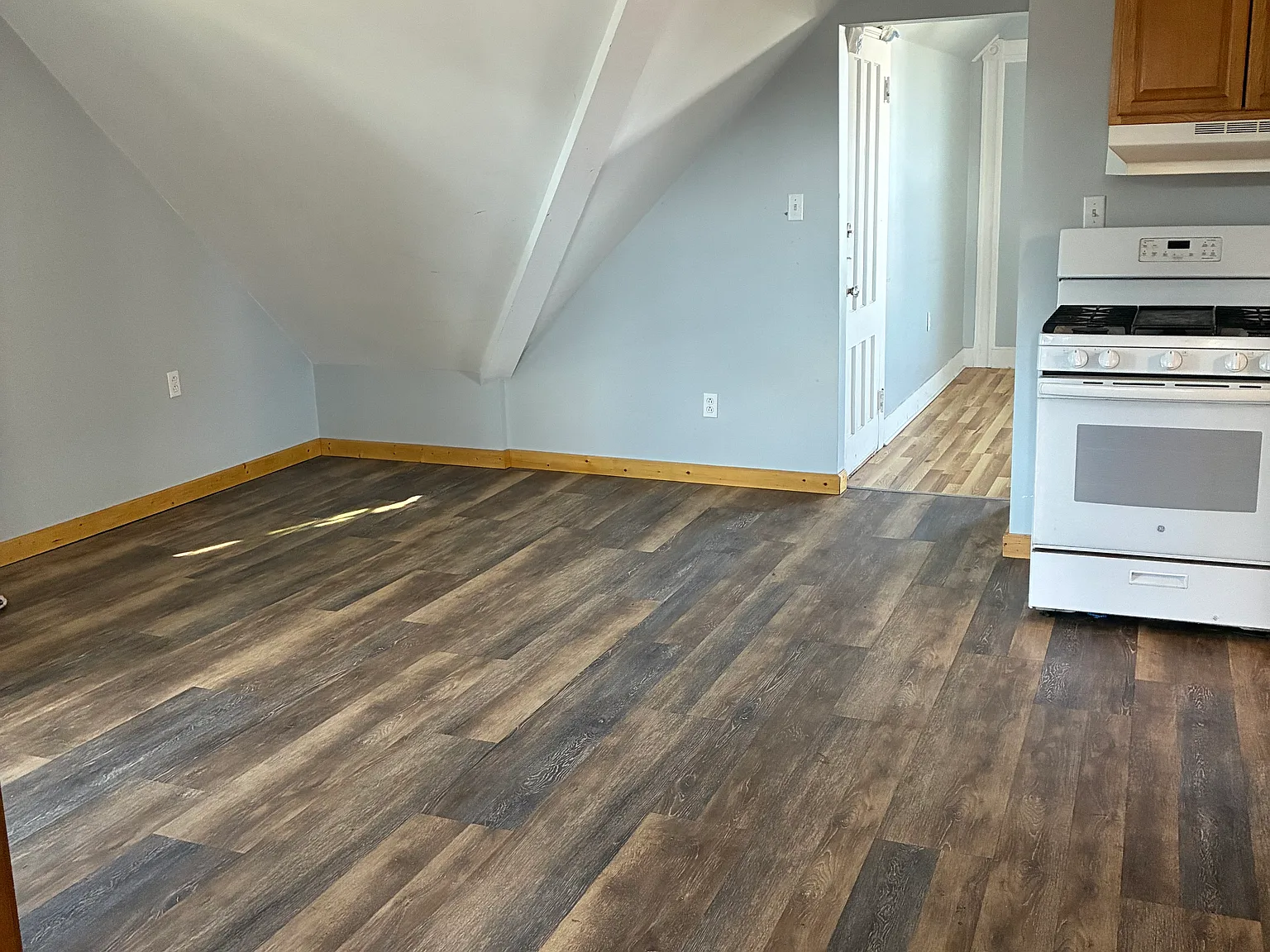 2 bed, $1,350 — Photo 3