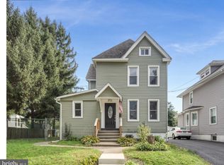 212 W Pine St, Audubon, NJ 08106