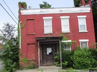 13 116th St, Troy, NY 12182