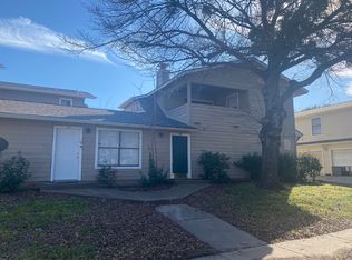 2172 Knoll Crest Dr, Arlington, TX 76014