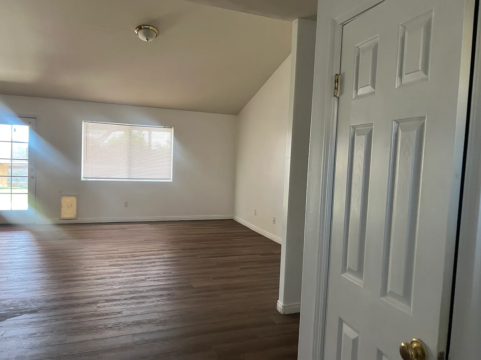 3 bed, 1579 sqft, $2,200 — Photo 3