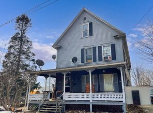 22 Charles St, Franklin, NH 03235