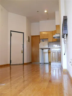 Rented by Mark David | media 38