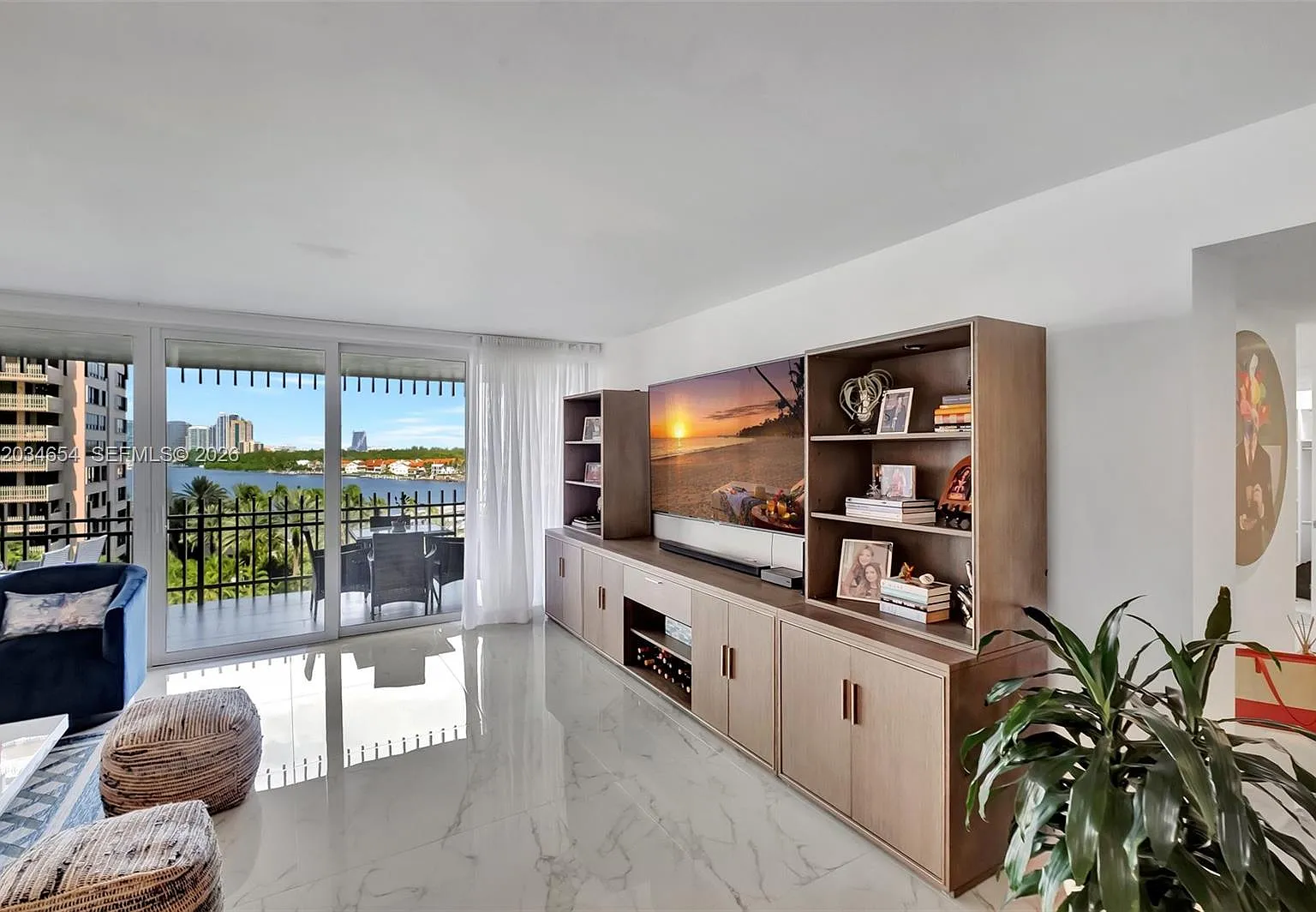 Grove Isle Condo — Photo 3