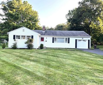 12 DUBLIN Lane, Poughkeepsie, NY, 12603