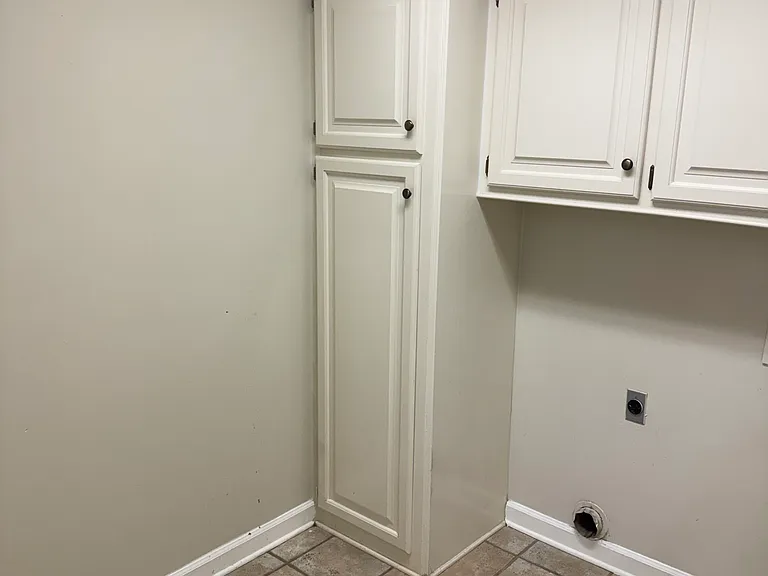 338 Avalon Way — Photo 16