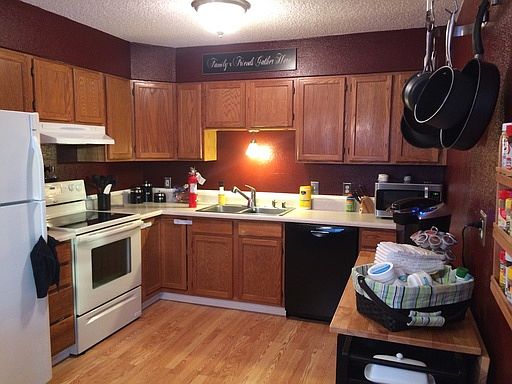 3rd image of 73 Slater Dr