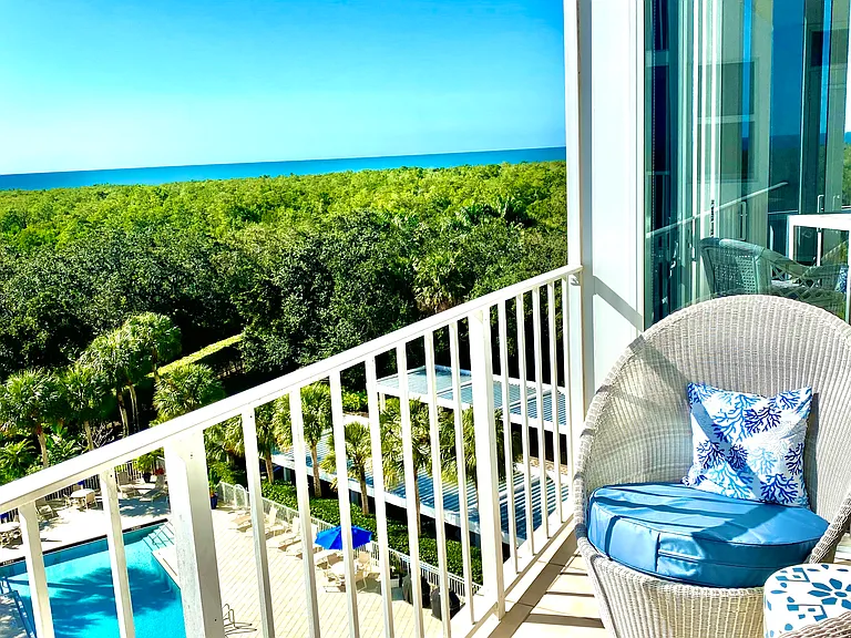 6361 Pelican Bay Blvd #503 — Photo 3