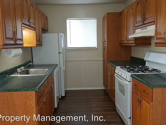 2nd image of 1730 Fountain Rock Way Unit D