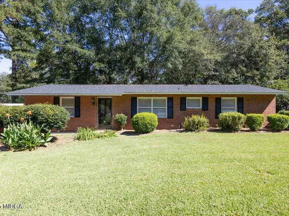 4693 Twin Oak Dr, Macon, GA 31210
