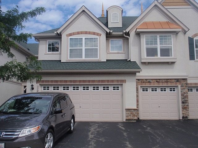 1st image of 372 Shadow Creek Dr