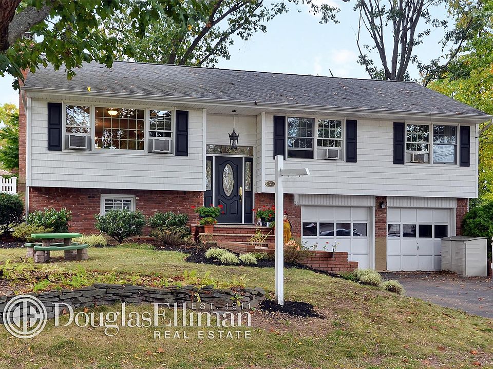 1st image of 31 Highland View Dr