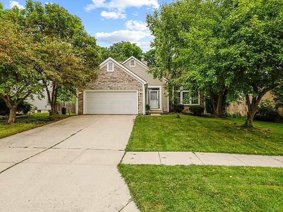 2nd image of 3208 Oakland Hills Dr