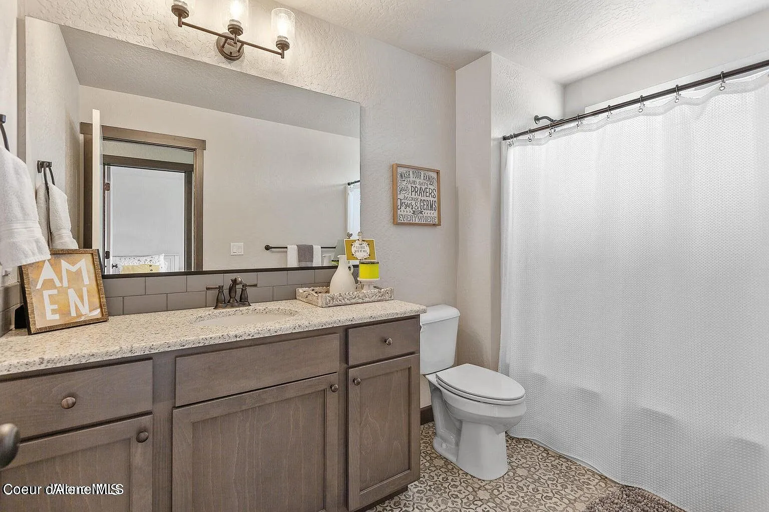 1546 North Tatum Drive - 1 — Photo 2