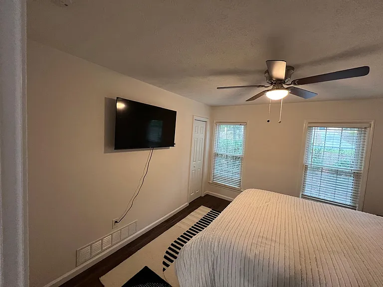 4008 Rock Mill Dr — Photo 29