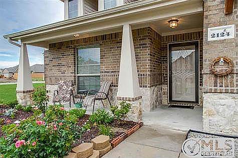 4th image of 2124 Dewsbury Dr