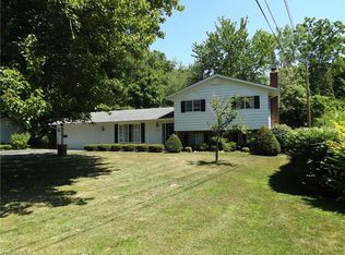 2225 Saint James St, Madison, OH 44057