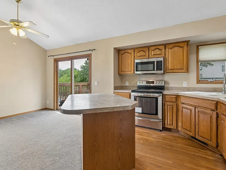 2402 King Dr — Photo 11