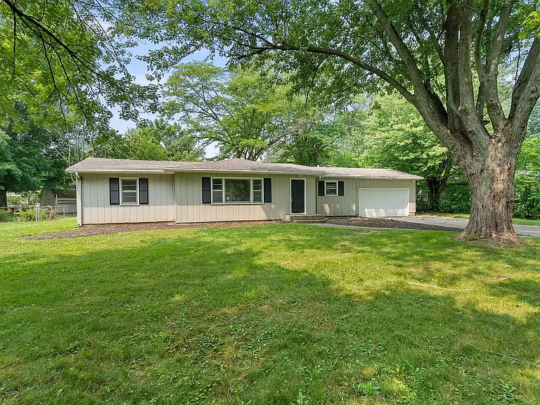 4825 Wheatridge Rd — Photo 1