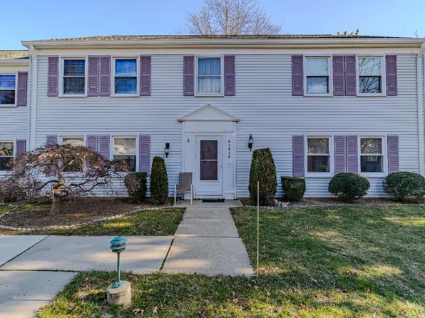 392 Orrington Ln #A, Monroe Township, NJ 08831