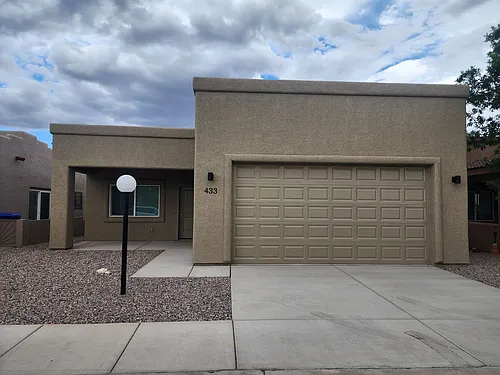 526 S Clubhouse Ln Photo 1