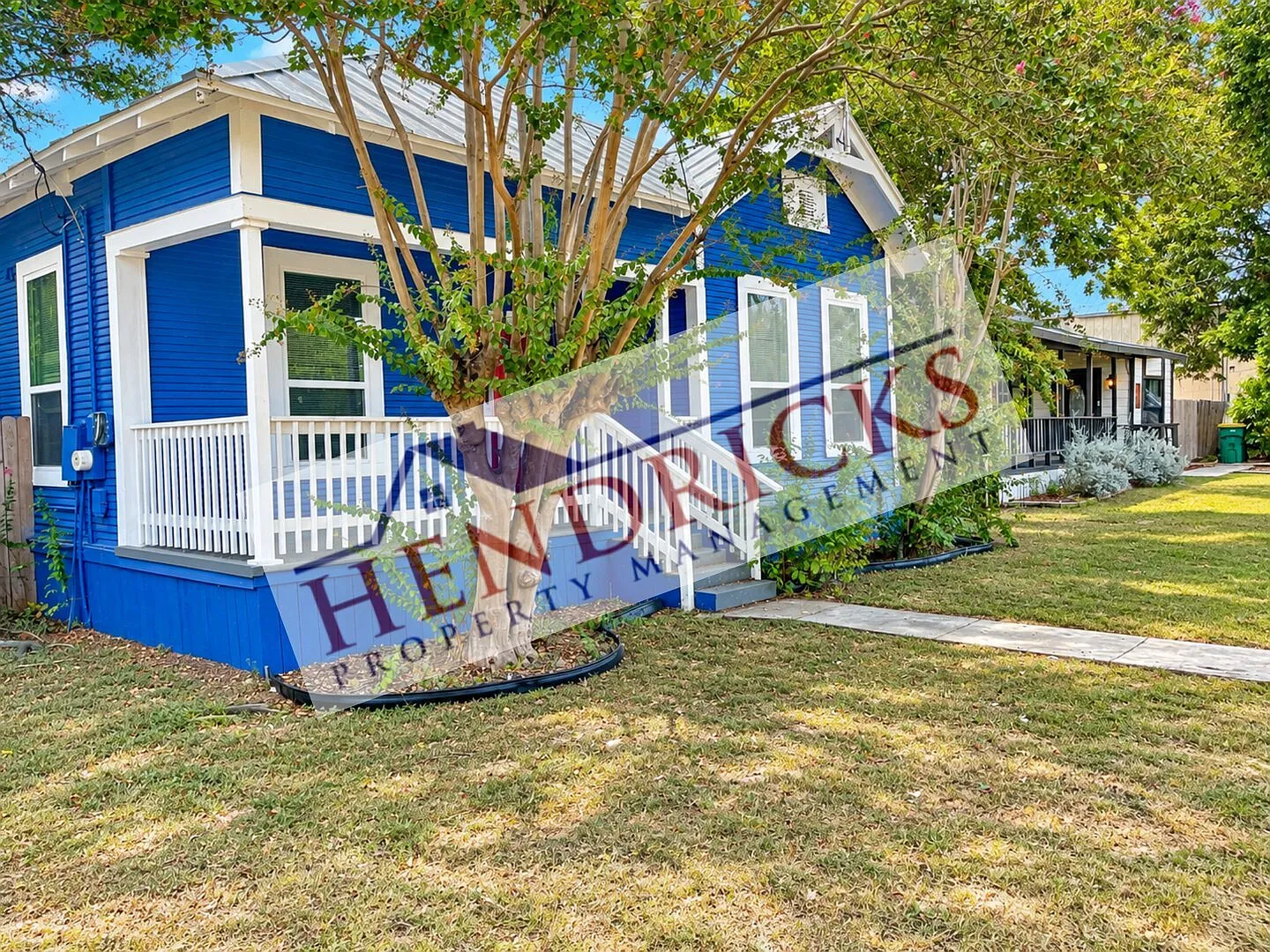 Move-In Special. off the first full month's rent with an 18-month lease. — Photo 3