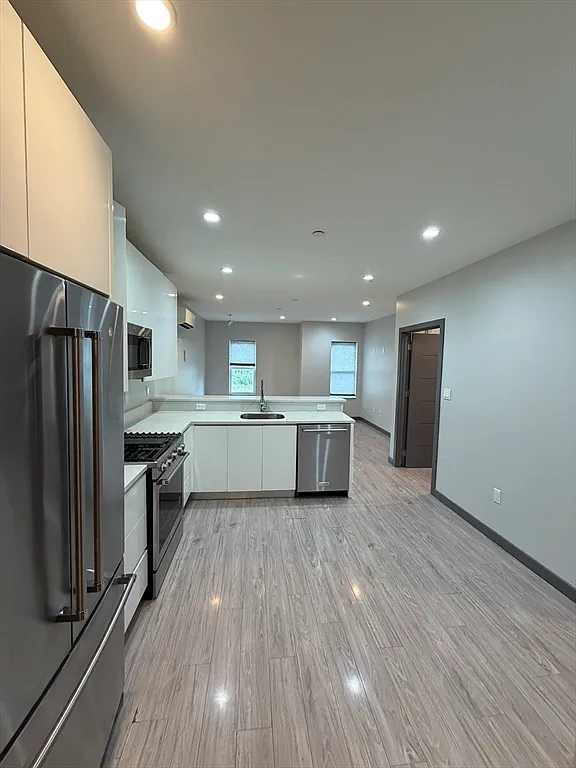 2 bed, 2.0 bath, 888 sqft, $2,283 — Photo 1