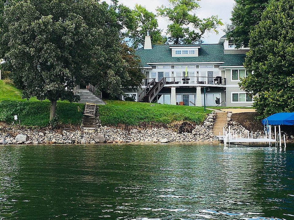 2nd image of 9233 N Shore Dr