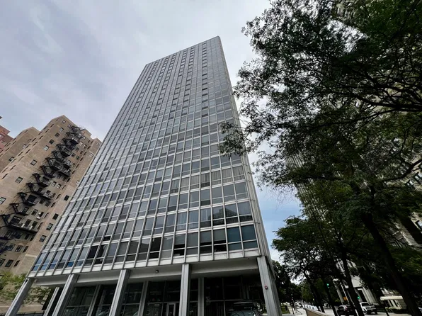 2400 N Lakeview Ave APT 1007, Chicago, IL 60614