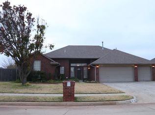 501 N Geronimo Way, Mustang, OK 73064