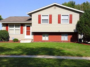 1407 Ingersoll Rd, Waterloo, IA 50701