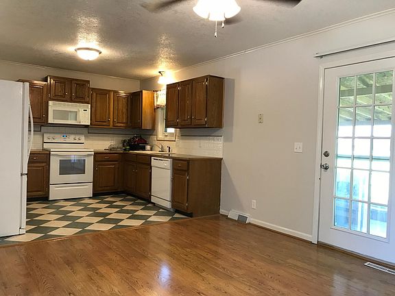 5th image of 417 N Morris St