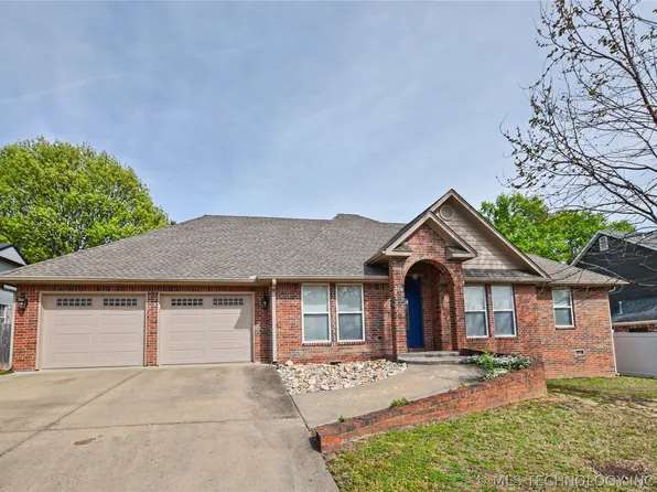 605 S Oak Ave, Tahlequah, OK 74464
