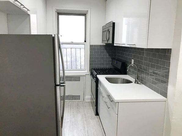 8409 35th Ave APT 6P