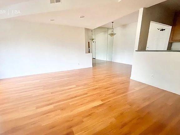 3rd image of 12707 Caswell Ave APT 104