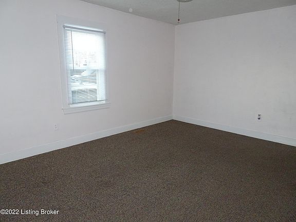 4th image of 4311 Wells Dr