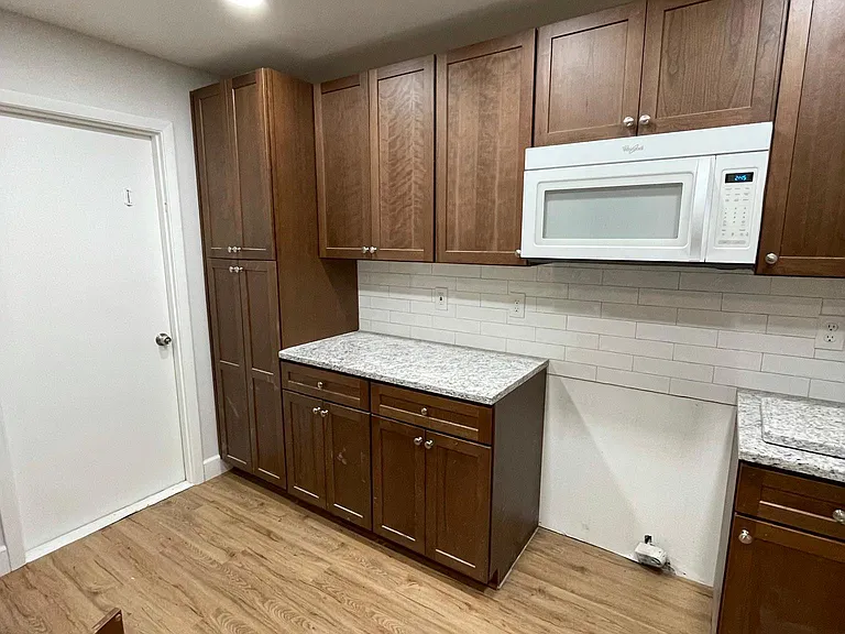 3604 Dovetail Ln N — Photo 8