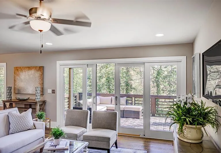 1921 Walthall Dr NW — Photo 13