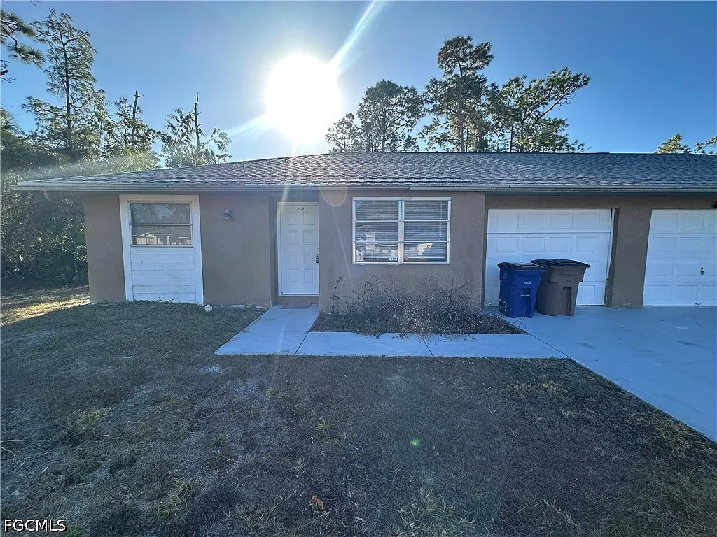 3 bed, 2.0 bath, 1067 sqft, $1,300 — Photo 2