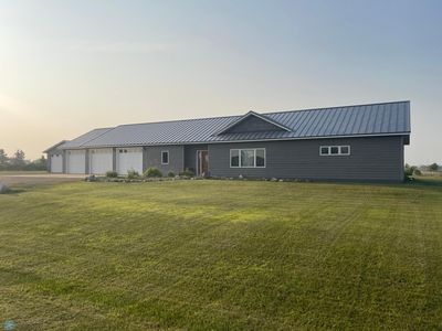 912 Jackson Ave W, Lisbon, ND, 58054