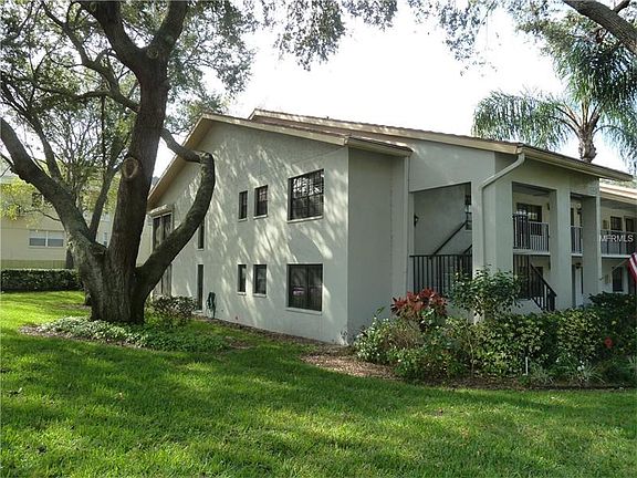 2nd image of 2020 Lakeview Dr APT 201